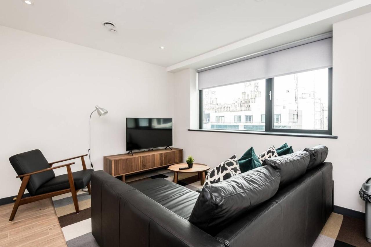 Waterfront Apartment With View Of Liver Building Liverpool Exterior photo