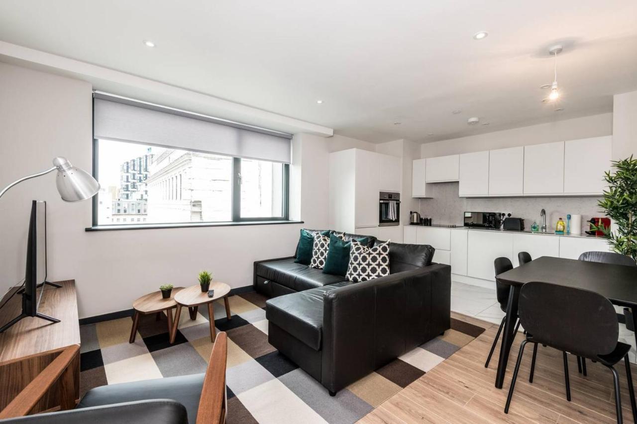 Waterfront Apartment With View Of Liver Building Liverpool Exterior photo